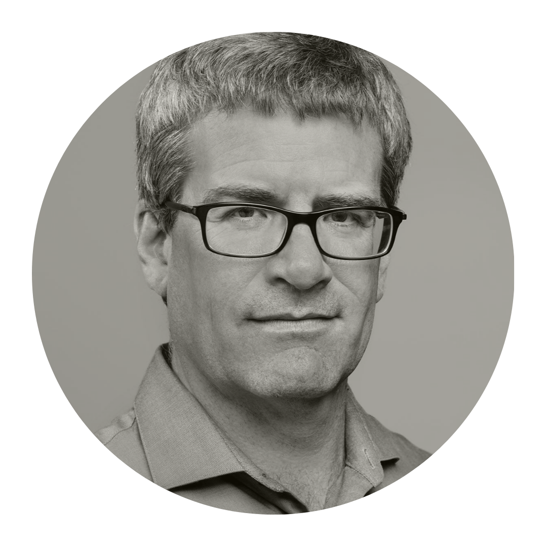 Headshot_website_BrechaR